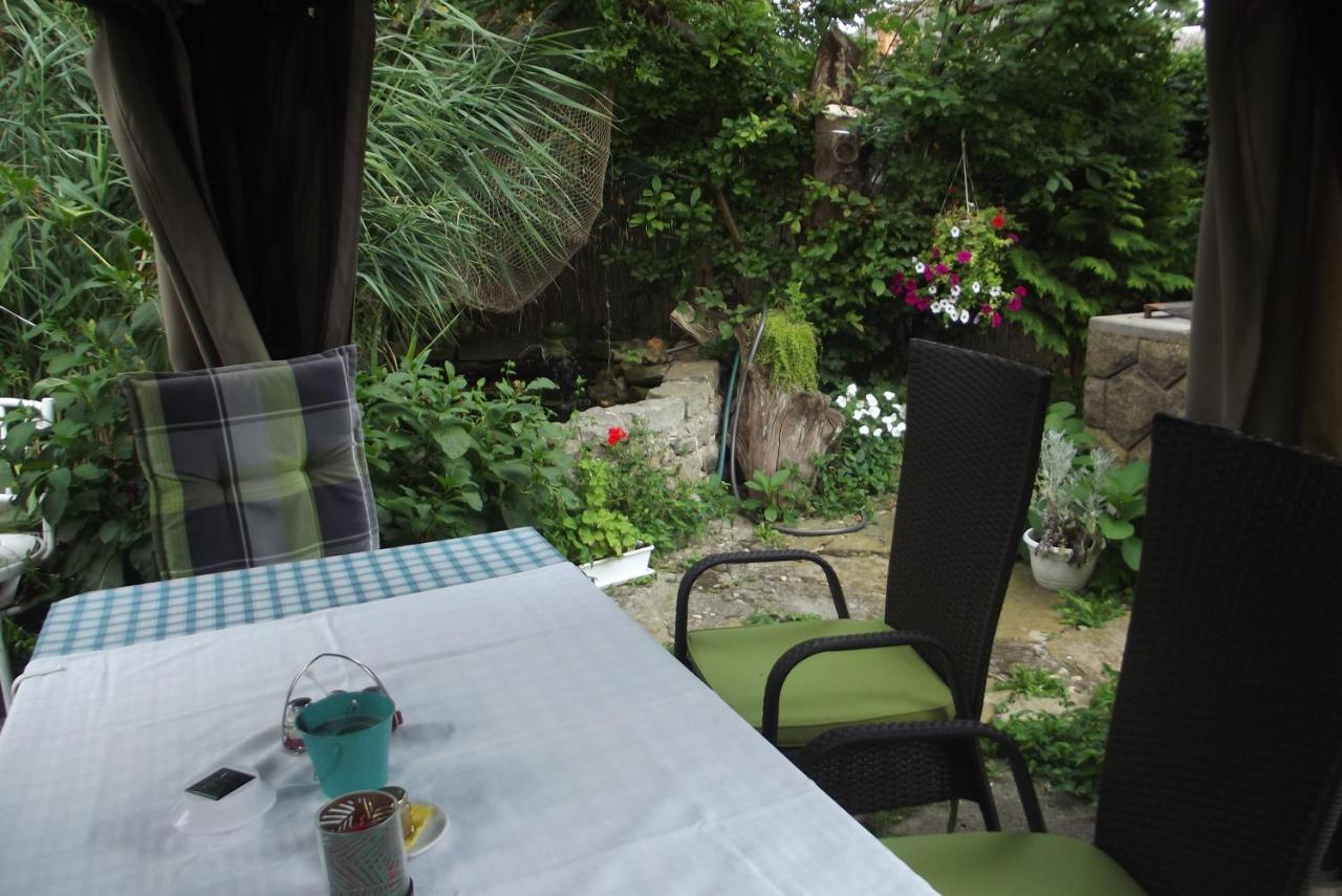 Alabastrom Panzio Es Etterem Bed & Breakfast Bogacs Exterior photo