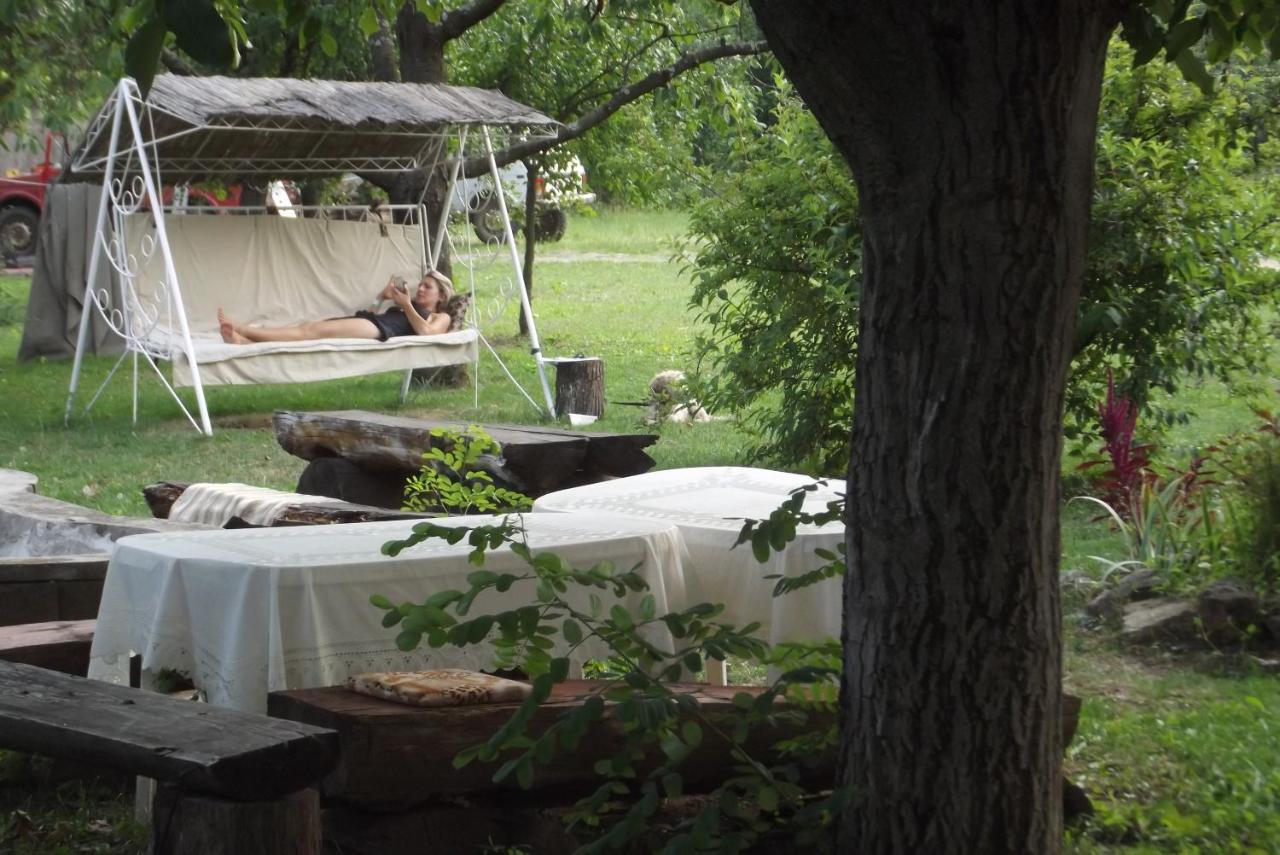 Alabastrom Panzio Es Etterem Bed & Breakfast Bogacs Exterior photo